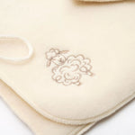 Babyjacke „Schaf“ mit Stickerei; ecru